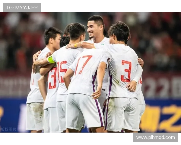 广州与杭州足球队赛后复盘分析比赛经验与战术调整探讨